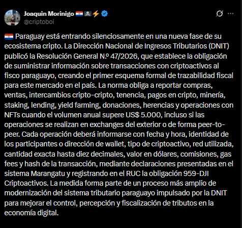 Un tuit de Joaquín Morinigo, miembro de la comunidad paraguaya de Bitcoin, destacando los datos que ahora se deben reportar al fisco, por operaciones con activos digitales.