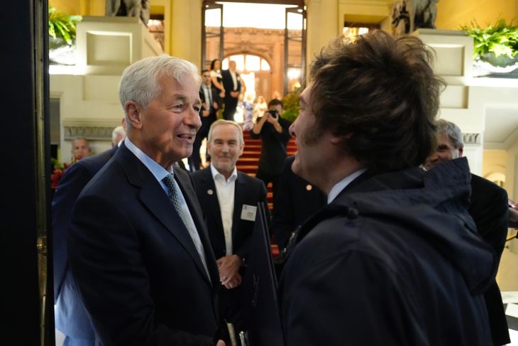 Jamie Dimon, CEO de JP Morgan y Javier Milei 