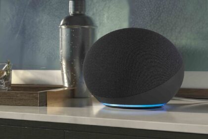 Alexa para adultos mayores: los motivos por los que cada vez más familias la eligen