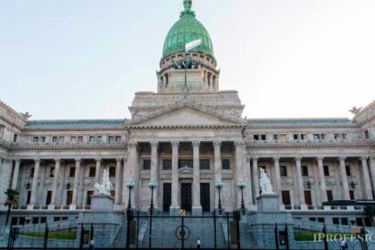 Descanso laboral: el proyecto que cambia las reglas y suma beneficios si no te dan el franco