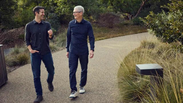 Tim Cook deja de ser CEO de Apple tras 15 años y su sucesor ya tiene nombre: quién es John Ternus