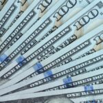 El dólar blue sumó su segunda semana consecutiva al alza, pero acumula una caída mayor a $100 en el año