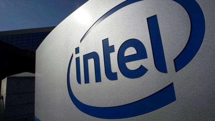 En el primer trimestre de 2026, Intel reportó ingresos por aproximadamente u$s13.600 millones, lo que implicó un crecimiento interanual del 7% y superó claramente el consenso. En el primer trimestre de 2026, Intel reportó ingresos por aproximadamente u$s13.600 millones, lo que implicó un crecimiento interanual del 7% y superó claramente el consenso.