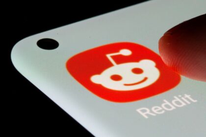 Acciones de Reddit se disparan más de 13% en Wall Street: qué hay detrás