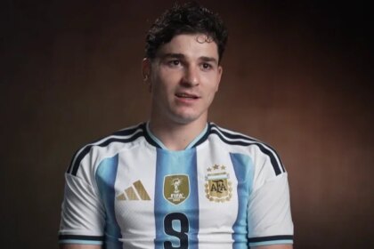 Julián Álvarez se ilusiona con salir bicampeón mundial: ‘¿Por qué no volver a brindarle esta alegría a nuestra nación?’