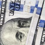 El dólar oficial avanza con fuerza y supera los $1.420 en la primera jornada de junio