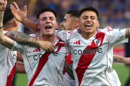 Bombazo: River busca traer de vuelta a Franco Mastantuono y al Diablito Echeverri