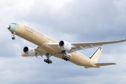 Prueban el avión que podrá volar 22 horas seguidas: qué aerolínea lo pidió y en qué ruta