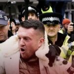 Tommy Robinson fue detenido en el Reino Unido bajo la Ley de Contraterrorismo