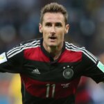 El máximo goleador de la historia de los Mundiales quiere que Lionel Messi le quite el récord