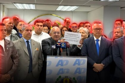 Acción Democrática presentó ante Delcy Rodríguez un proyecto de reforma constitucional para Venezuela