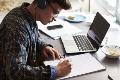 Cómo anotarse a los cursos gratis para jóvenes adultos que buscan su primer empleo