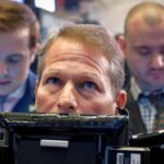 El derrumbe de las acciones de chips sacudió a Wall Street y encendió alertas sobre la IA