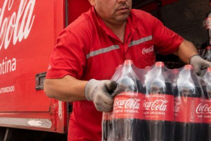 Pablo Moyano doblegó a Coca-Cola y Quilmes tras un paro: el acuerdo que beneficia a 2.500 camioneros