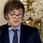 Milei firmó un aumento de sueldo para sectores del Estado que quedan afuera del escalafón general