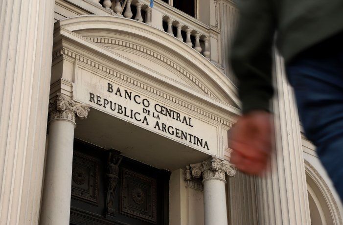 BCRA cumplió su meta anual de reservas, tras haberlo incumplido el año pasado. 