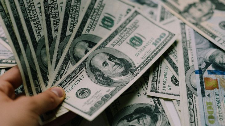 BCRA desacelera compras de dólares mientras el oficial marca máximos de enero. BCRA desacelera compras de dólares mientras el oficial marca máximos de enero.