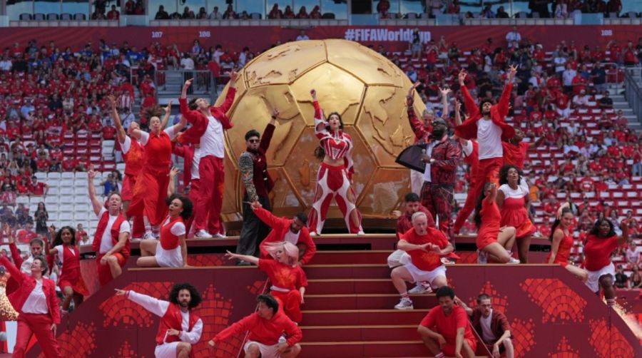 La fallida ceremonia inaugural del Mundial 2026 en Canadá: estadio semivacío y problemas técnicos en vivo