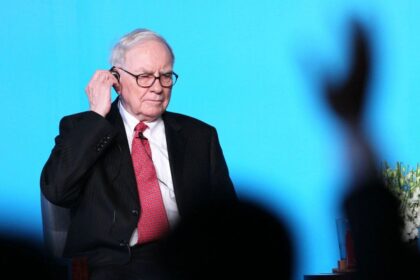 Warren Buffett reveló “el secreto” para volverse millonario desde cero