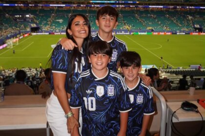 Así fue el festejo de Antonela Roccuzzo junto a su familia tras el triunfo de Argentina frente a Cabo Verde