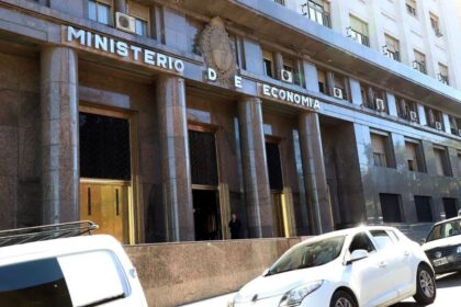 El Ministerio de Economía enfrenta vencimientos por $16 billones en julio y hay expectativas sobre el rollover