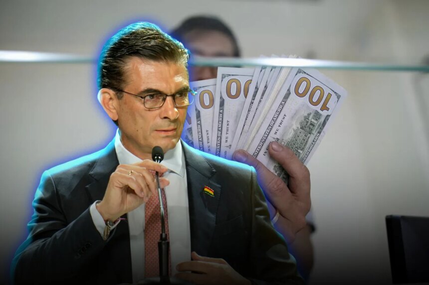 El gobierno de Paz autorizó retiros de depósitos en dólares de hasta USD 3.000 tras casi tres años de restricciones