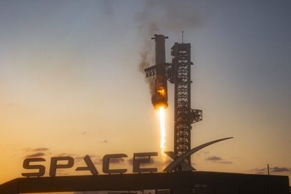 SpaceX profundiza su mal momento: cae más de 5% y la acción ya perforó su precio de salida a bolsa