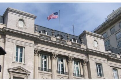 La Embajada de Estados Unidos en Argentina busca empleado con sueldo en dólares y estos requisitos