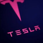 Tesla decepcionó a Wall Street: ganó mucho menos de lo esperado y sus acciones se hunden 4%
