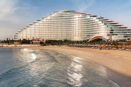 Hotel mega lujoso de Dubai viene a buscar trabajadores a Argentina y ya se puede aplicar