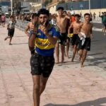 Boca es mundial: un joven marroquí cruzó la frontera de Ceuta con una camiseta del Xeneize