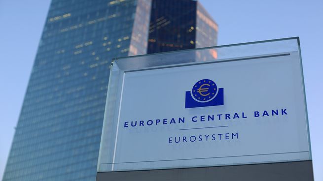 El Banco Central Europeo (BCE) rechazó las peticiones del sector bancario para disminuir los requisitos de capital, argumentando que los niveles actuales son necesarios por seguridad y no limitan <a href=