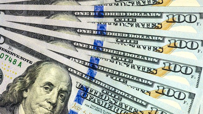 El dólar está a más 23% del techo de la banda.