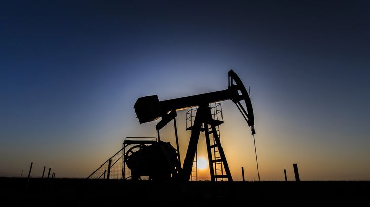 Los inventarios comerciales se ubicaron en 409.7 millones de barriles, lo que los mantiene 6% por debajo del promedio de los últimos cinco años. Los inventarios comerciales se ubicaron en 409.7 millones de barriles, lo que los mantiene 6% por debajo del promedio de los últimos cinco años.