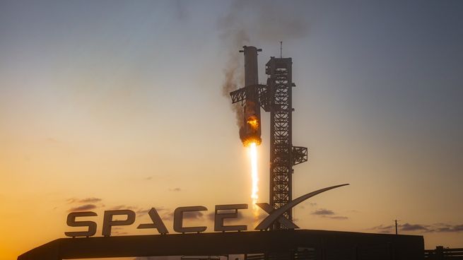 SpaceX: Acciones cayeron 5% y perforaron precio de salida a bolsa.