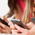 Tres celulares para chicos con precios y claves de seguridad