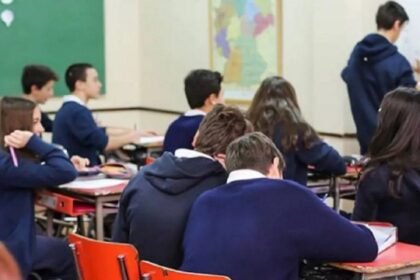 El Gobierno dará los vouchers aunque se deban cuotas a la escuela: qué pasa con el resto de la deuda