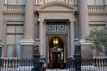 El BCRA registró la mayor compra del mes, pero las reservas cayeron u$s50 millones