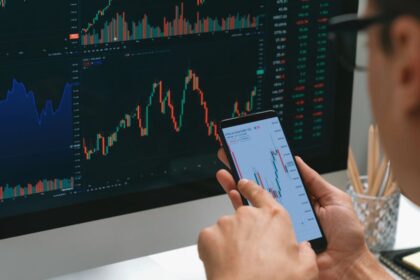 Cedears y renta en dólares: las empresas que pagan dividendos la próxima semana