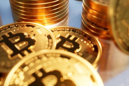 Bitcoin se encamina a su mejor cierre semanal en dos años, con una suba de casi 25%
