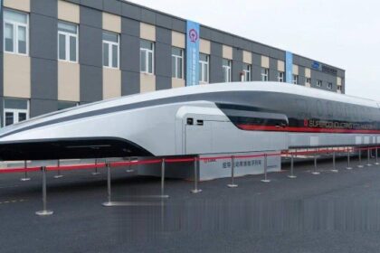 El tren más rápido del mundo fue probado en China y alcanzó una velocidad increíble