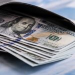 El dólar blue cayó $10 y la brecha perforó el 3% ante mayor presión en el mercado oficial