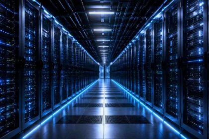 Telecom y Claro multiplican sus apuestas en inteligencia artificial y centros de datos