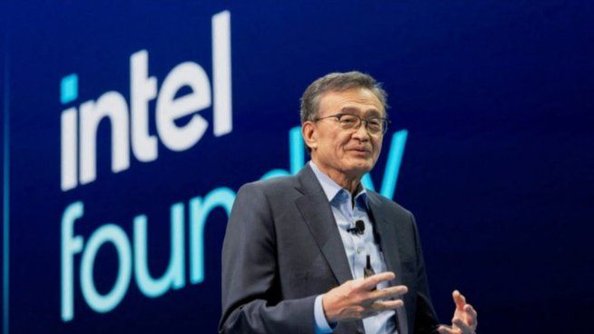Las acciones de Intel cerraron por encima de su media móvil de 100 días por primera vez desde fines de julio.