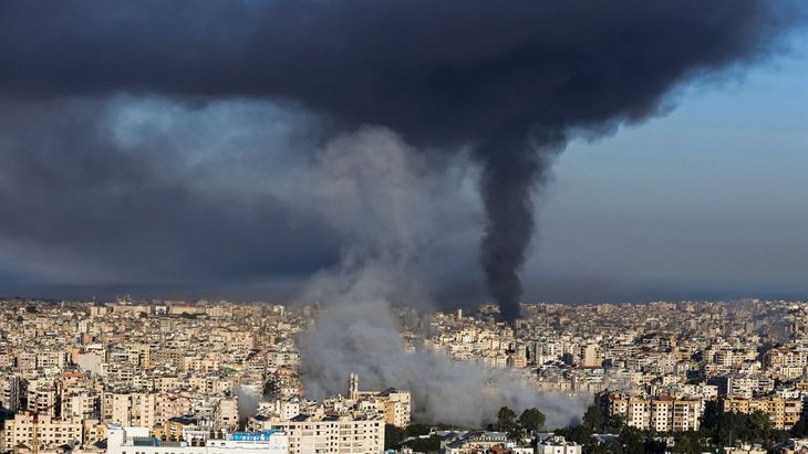 El analista enfatizó en las tensiones bélicas ocurridas en Irán y cómo afecta el precio del petróleo a nivel global. El analista enfatizó en las tensiones bélicas ocurridas en Irán y cómo afecta el precio del petróleo a nivel global.