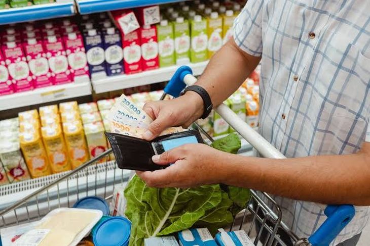 Inflación, tasas altas y menor liquidez continuaron presionando a <a href=