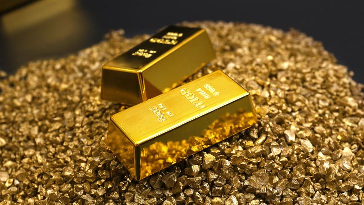 Unas tasas de interés más bajas hacen al oro más atractivo frente a otros activos.