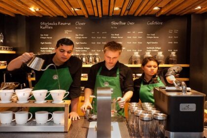 Cuánto gana un empleado de Starbucks en septiembre 2026