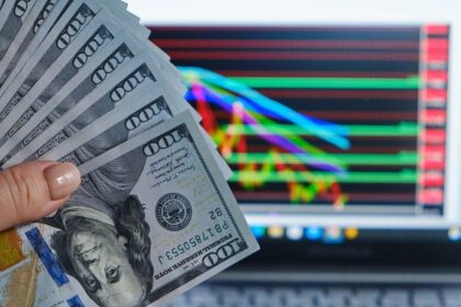 Dividendos en dólares: las empresas argentinas distribuyeron 6,8% menos durante el primer semestre