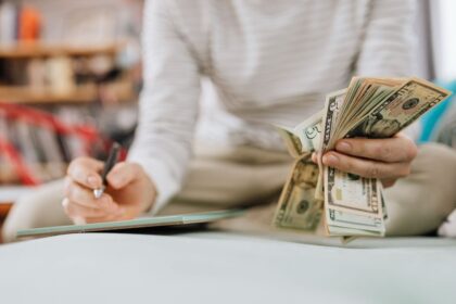 El dólar mayorista cayó a $1.510 tras anotar su mayor suba de septiembre